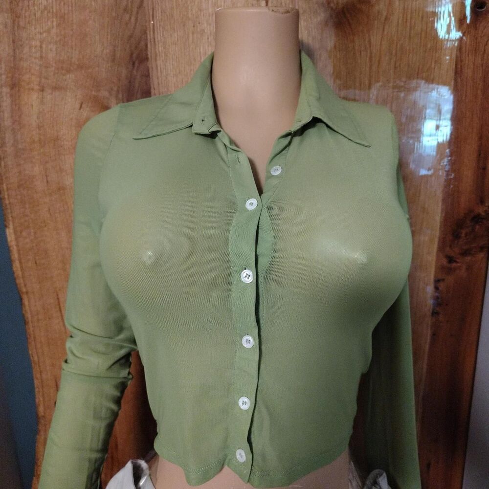 Notinlist Women's Green Shirt
